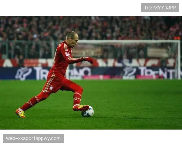 拉菲尼亚 vs 罗本：左脚内切效率与战术作用对比